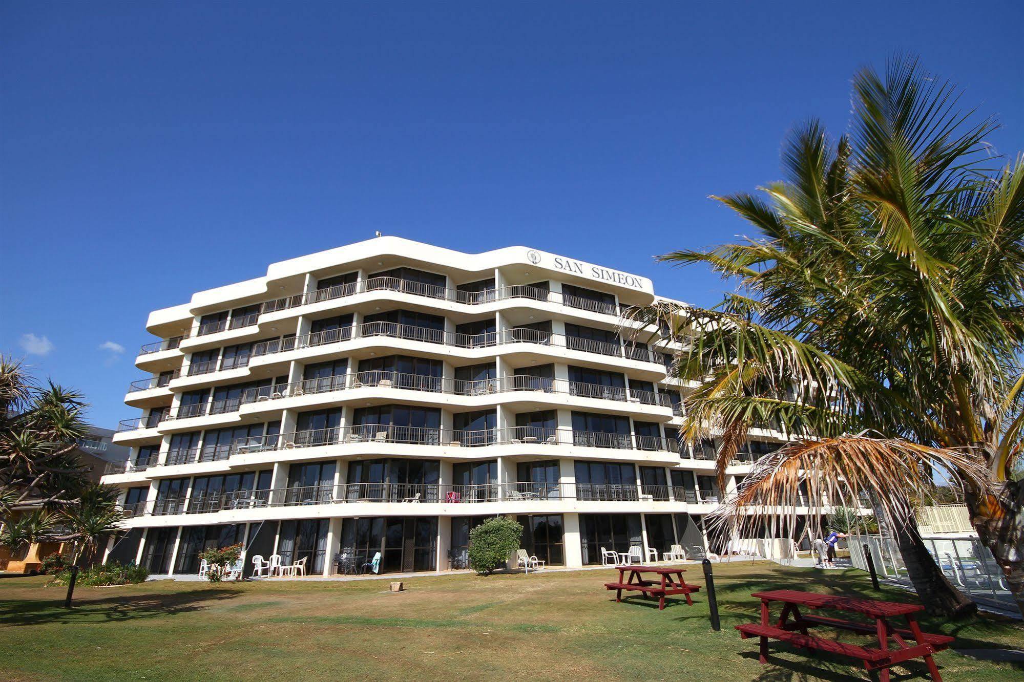 גולד קוסט San Simeon Beachfront Apartments Tugun מראה חיצוני תמונה