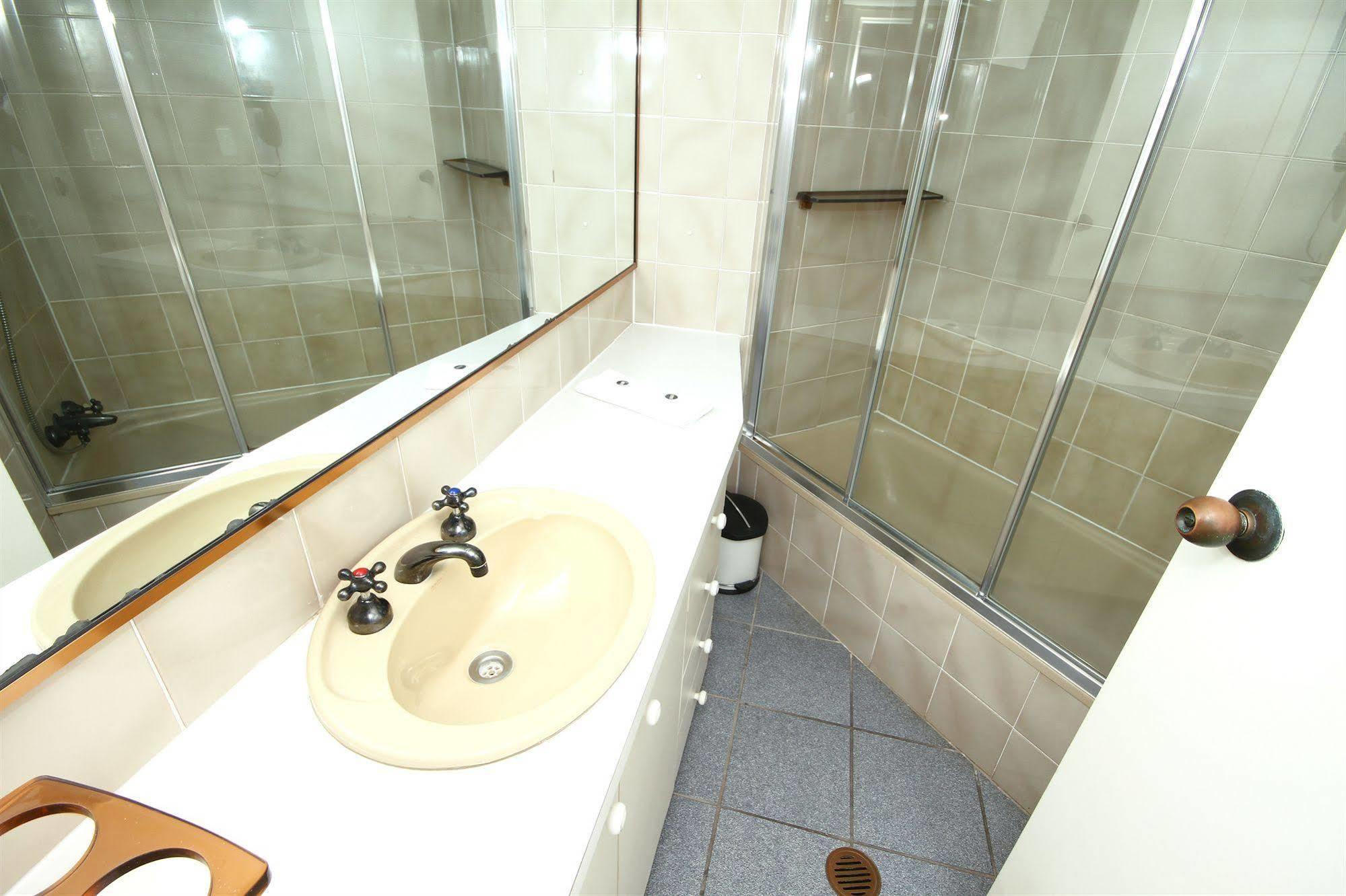 גולד קוסט San Simeon Beachfront Apartments Tugun מראה חיצוני תמונה