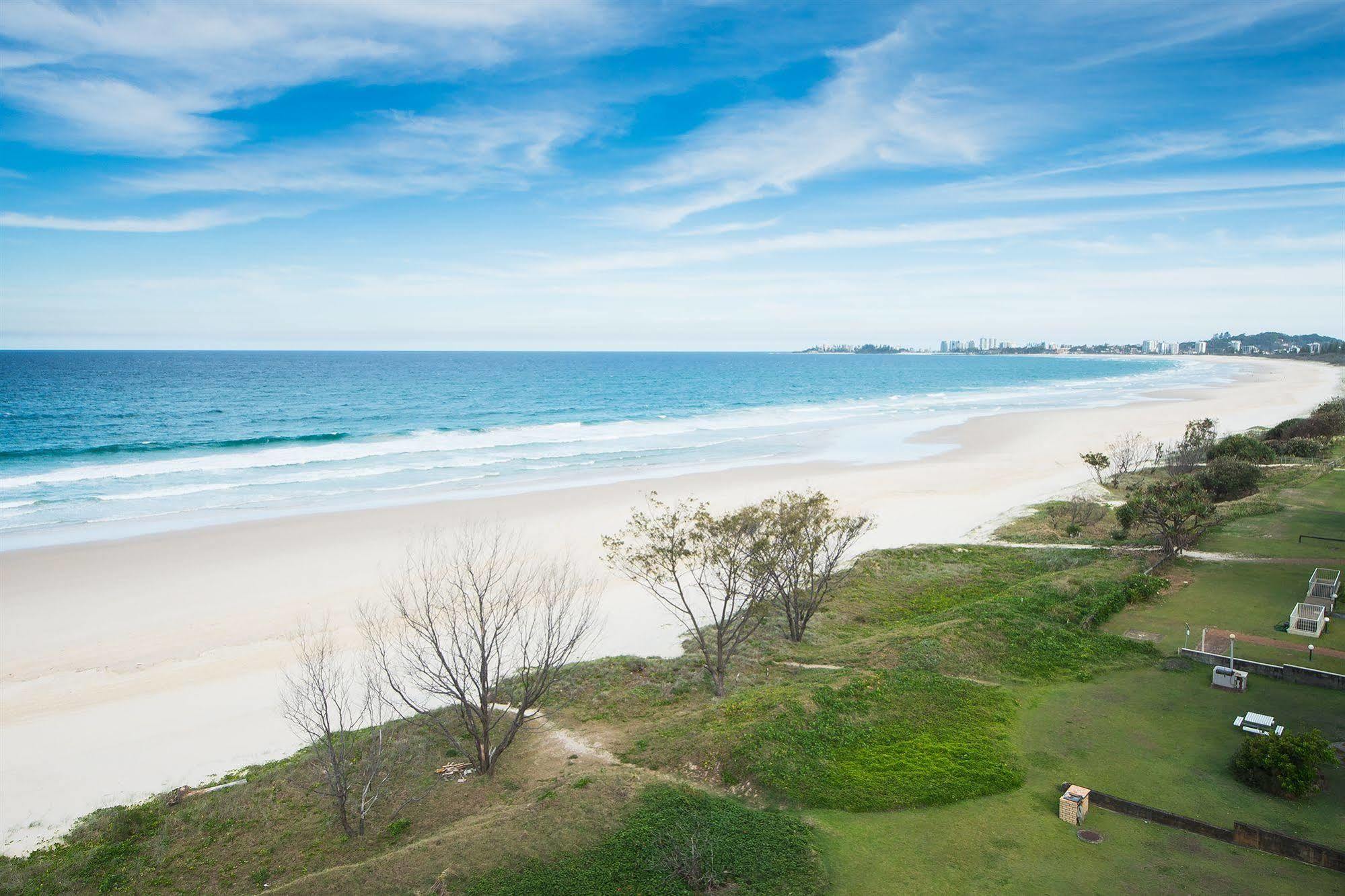 גולד קוסט San Simeon Beachfront Apartments Tugun מראה חיצוני תמונה