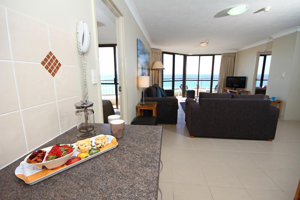 גולד קוסט San Simeon Beachfront Apartments Tugun מראה חיצוני תמונה